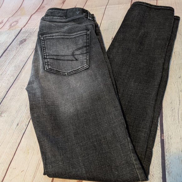 American Eagle like new jeans 4 long - Picture 2 of 7